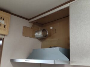 千葉キッチン取付け隊　同時給排気フードの工事　施工後